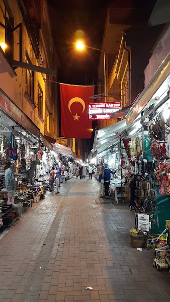 Çekiciler Çarşısı