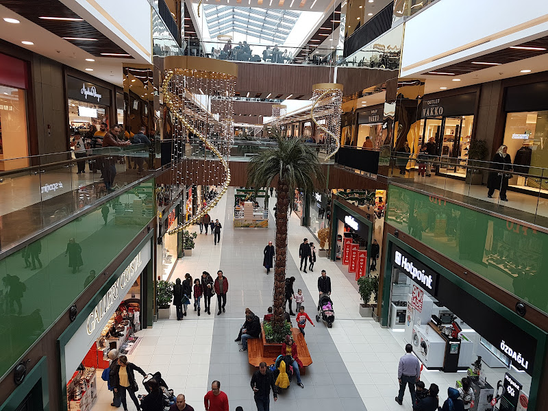 Novaland Outlet Alışveriş Merkezi