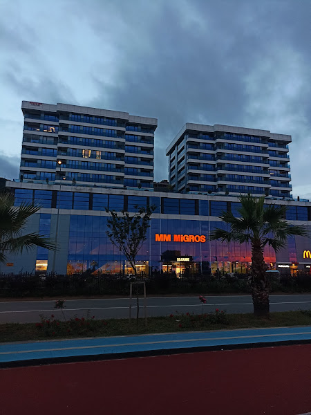 Rize 53 cadde avm rezidans adıgüzel inşaat