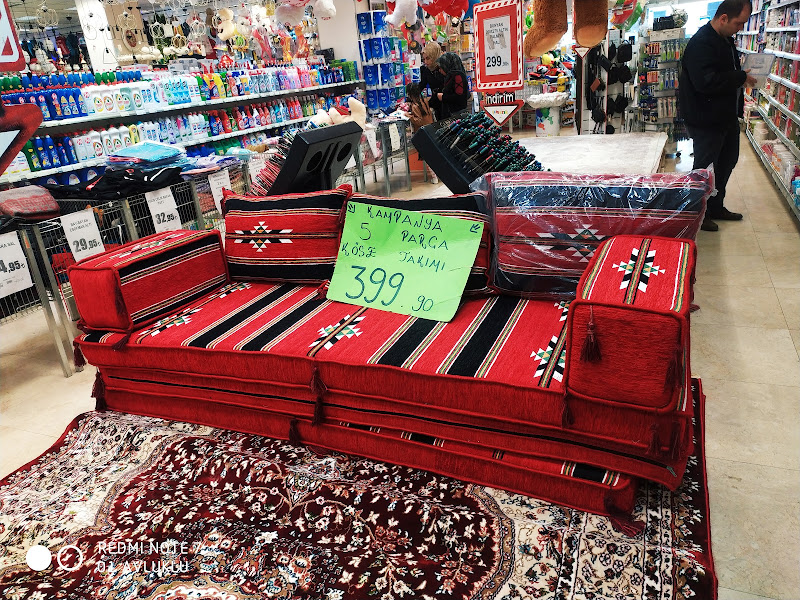 Şımarık Alışveriş Merkezi