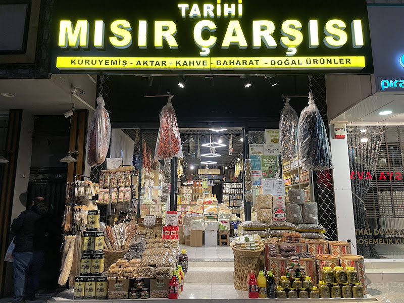 Tarihi Mısır çarşısı Aktar