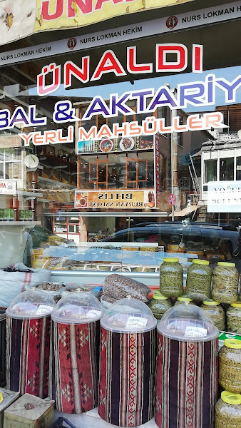 Ünaldı Bal Aktriye