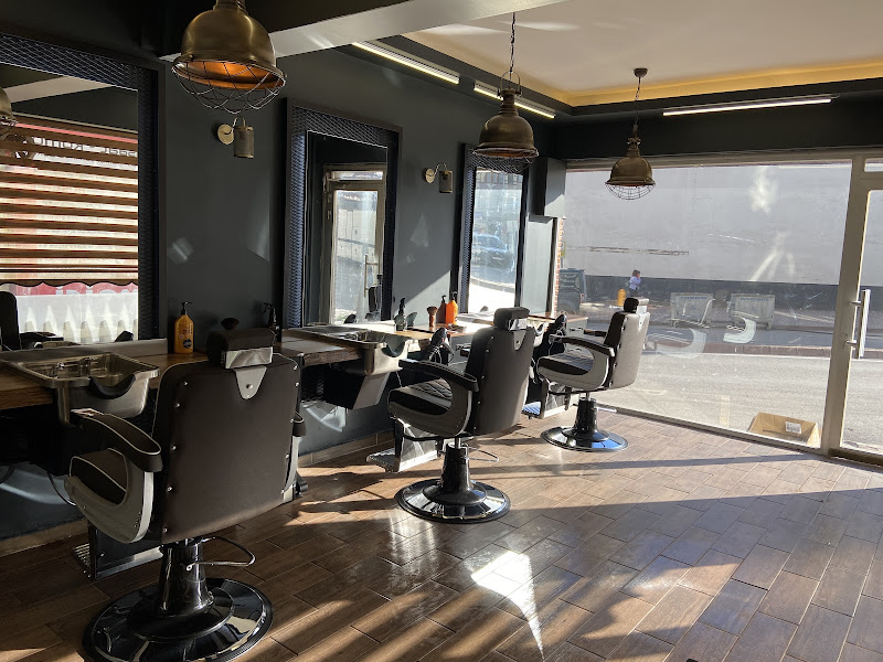 AKGÜL BARBER SHOP