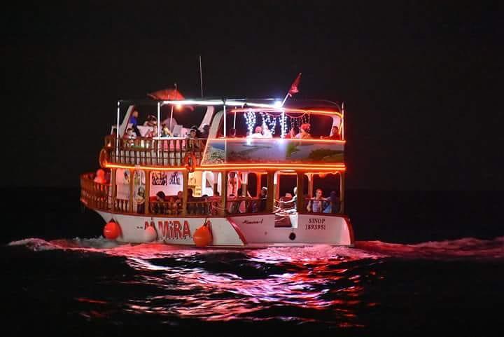 Almira Gezi Teknesi