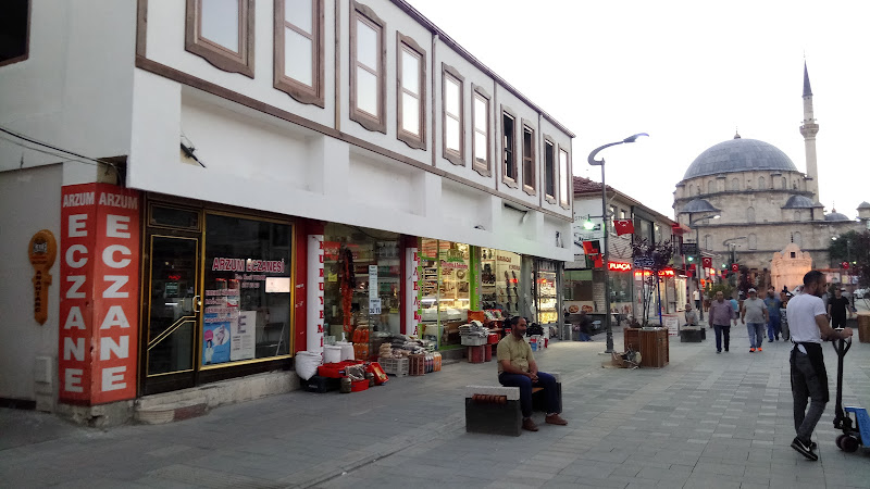 Arzum Eczanesi