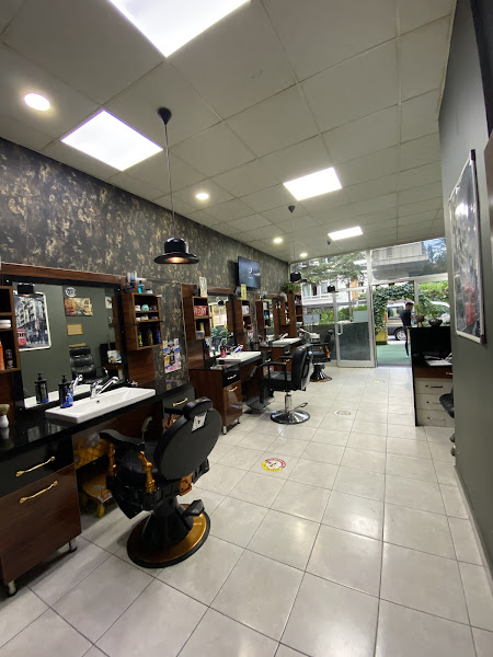 B & B HAIR DESIGN