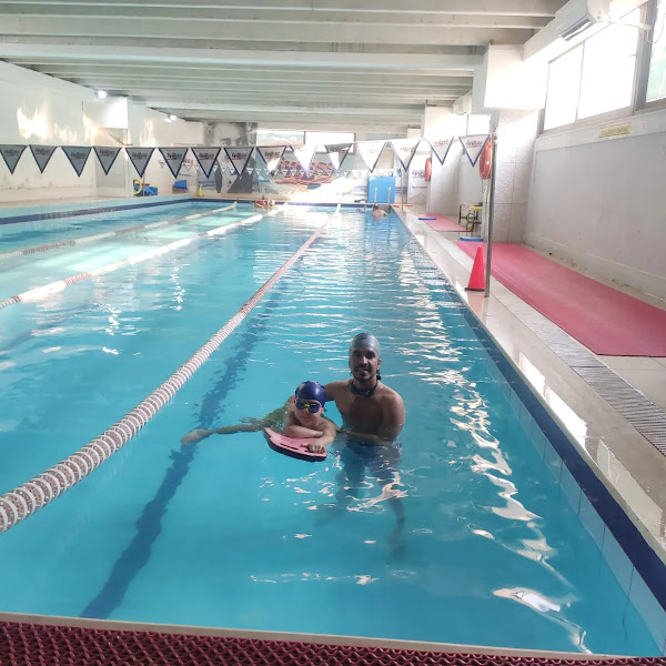 Barisswimming İzmir Yüzme Dersi