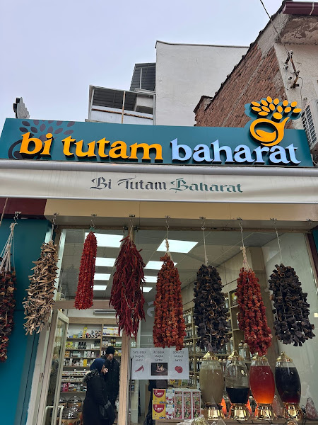 Bi Tutam Baharat