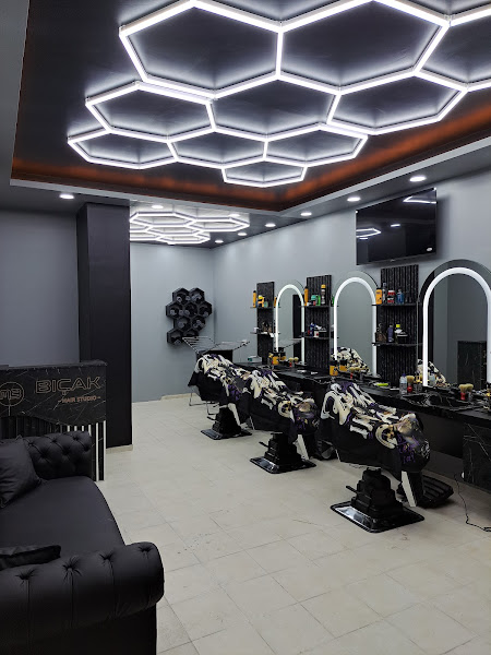 Bıçak Hair Studio