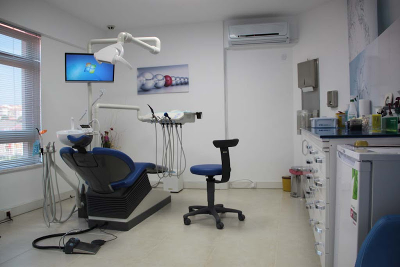 Birkan Bildirici Ağız ve Diş Sağlığı Kliniği