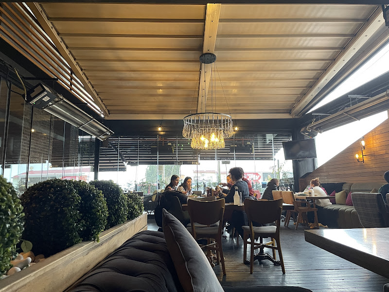 Corylus Cafe & Patisserie