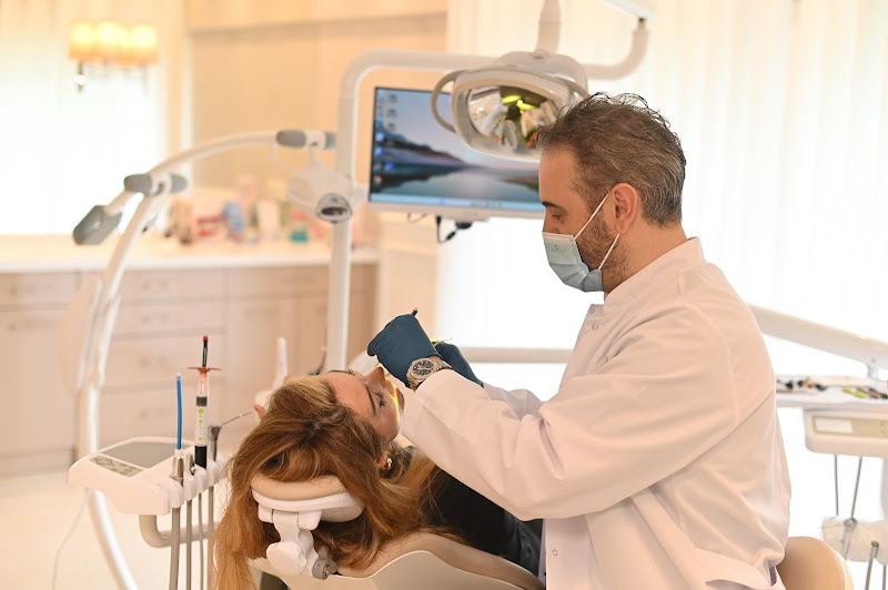 Cosmetic Dental - Özel Kozmetik Ağız ve Diş Sağlığı Polikliniği