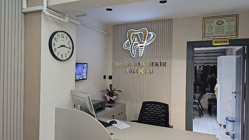 CÜNEYT KASİL DİŞ KLİNİĞİ