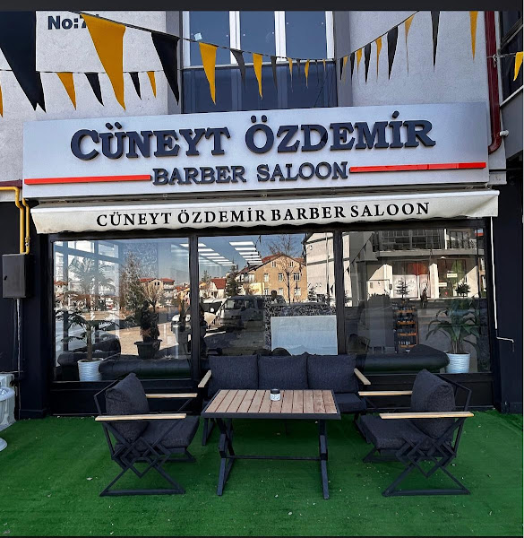 CÜNEYT ÖZDEMİR BARBER SALOON