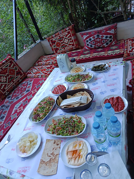 DEMREK GÖKKUŞAĞI ALABALIK RESTORAN