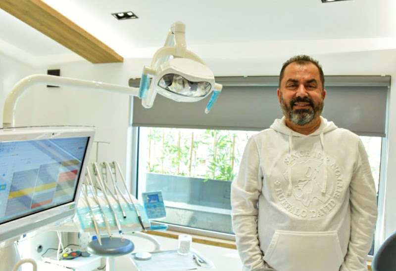 Denizli Diş Hekimi Mustafa Özcan Çamlık