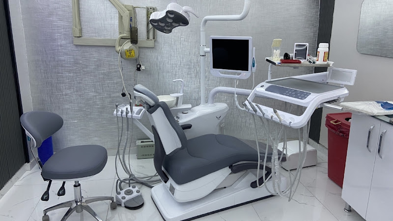 Dentriva Diş Yahyakaptan - İzmit İmplant-İzmit Nöbetçi Diş-İzmit Diş Teli-İzmit Çocuk Diş-İzmit Ortodonti-İzmit Pedodonti