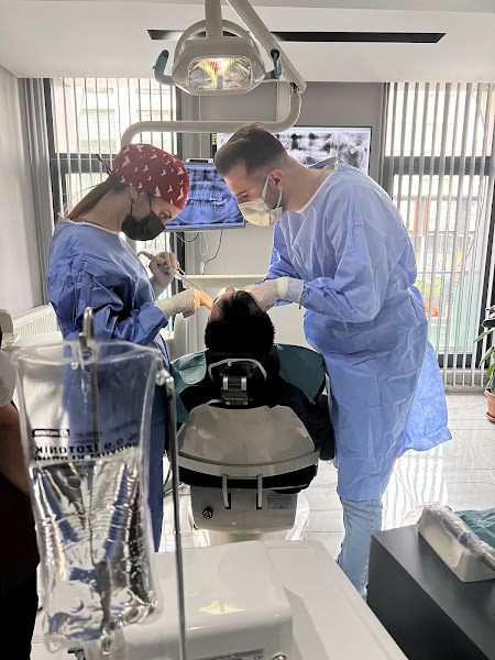 DENTVAN AĞIZ VE DİŞ SAĞLIĞI POLİKLİNİĞİ