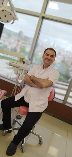 Diş Hekimi Cahit Atasever