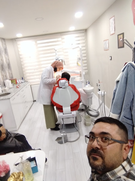 Diş Hekimi Merve EYÜPOĞLU UR