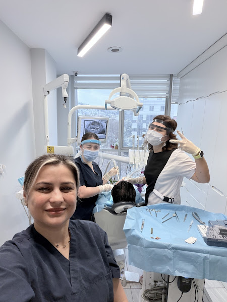 Diş Hekimi Ömer ZENCİRLİ