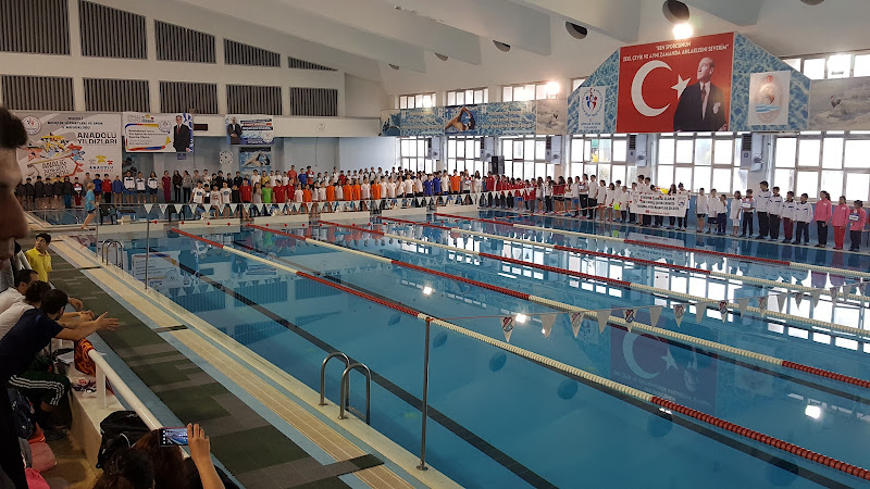 Dokuzkavaklar, Anafartalar kapalı yüzme havuzu
