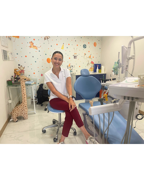 Dr. Tuba Soygüden - Dişeti Hastalıkları ve Cerrahisi Uzmanı