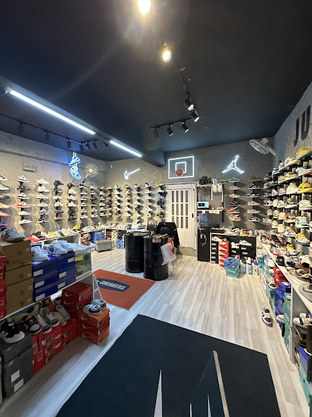 e-SNEAKERS Bağlarbaşı