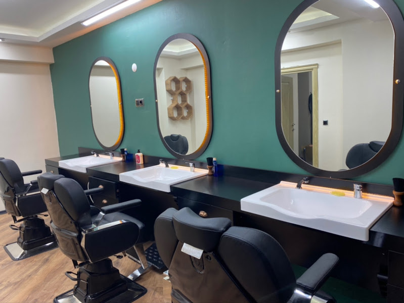 Erhan Çaltı Barber's Club