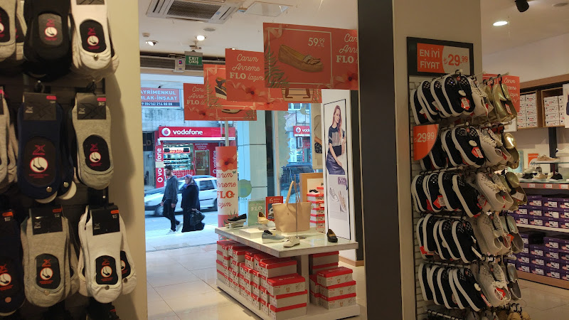 FLO Adıyaman Cadde Mağazası