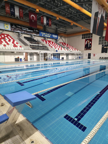 Gençlik Ve Spor İl Müdürlüğü Kapalı Yüzme Havuzu