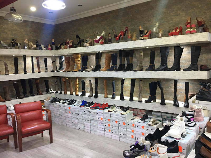 Gezer Ayakkabı Denizli Fabrika Satış Mağazası