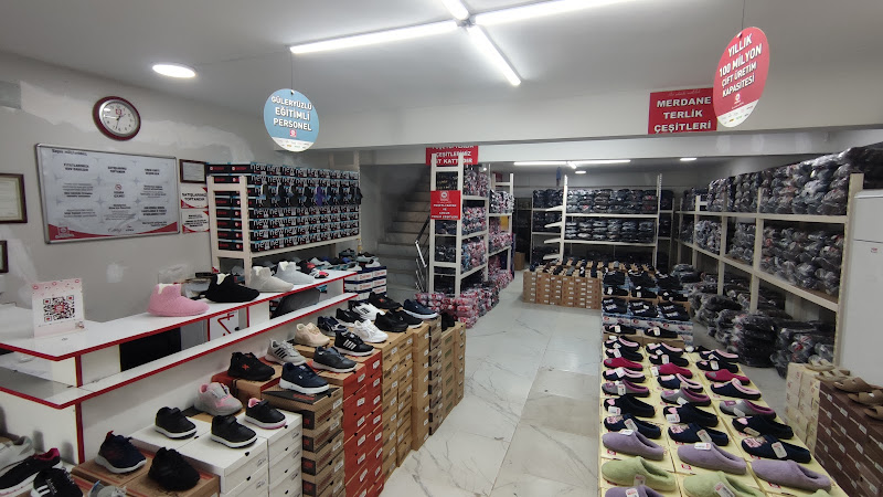 Gezer Ayakkabı Şanlıurfa Fabrika Satış Mağazası