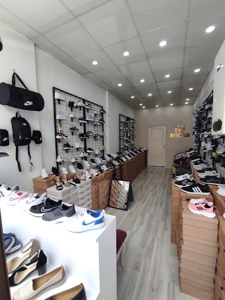 Gezer Ayakkabı Sivas Fabrika Satış Mağazası