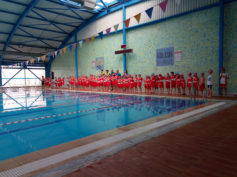 Gölcük Belediyesi Kapalı Yüzme Havuzu Ve Spor Kompleksi