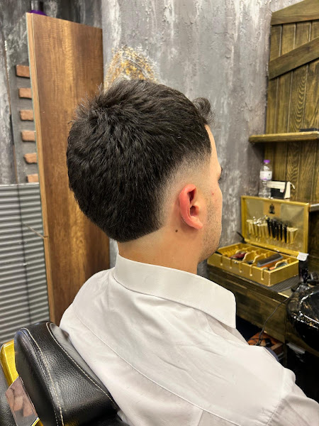 Hakan Uçar Hair Studio