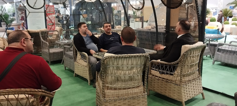 IHLAMUR SALINCAK. ANGEL GARDEN