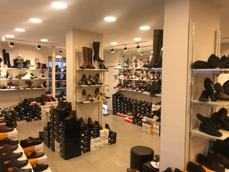 Iriadam Ayakkabı Ankara Mağaza