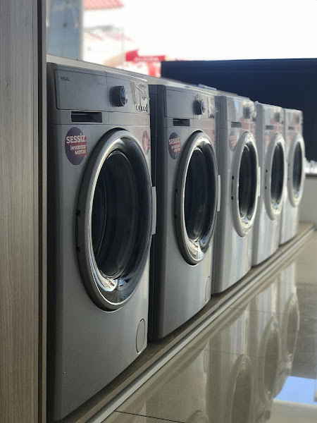 KARAĞAÇ TİCARET REGAL SHOWROOM