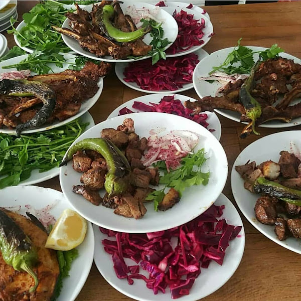 KASR-I HAN RESTAURANT (ET & BALIK)
