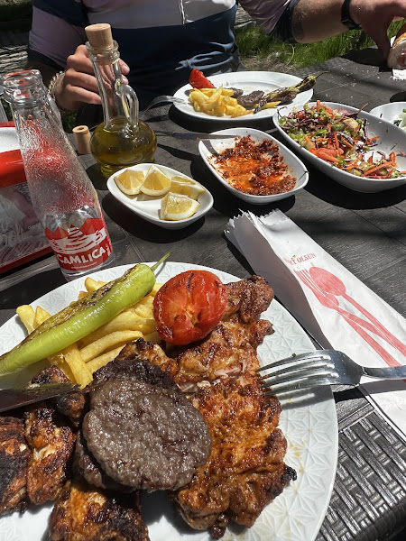 Kemah Alabalık Restaurant ve Aile Çay Bahçesi