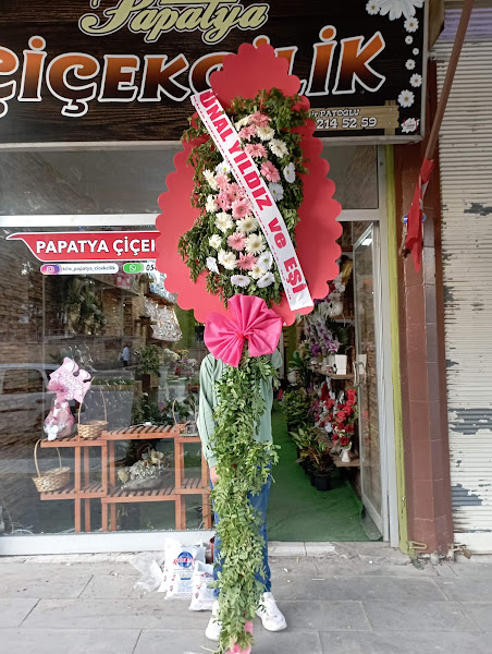 Kilis Çiçekçi : ÇİÇEKÇİ NEZİR