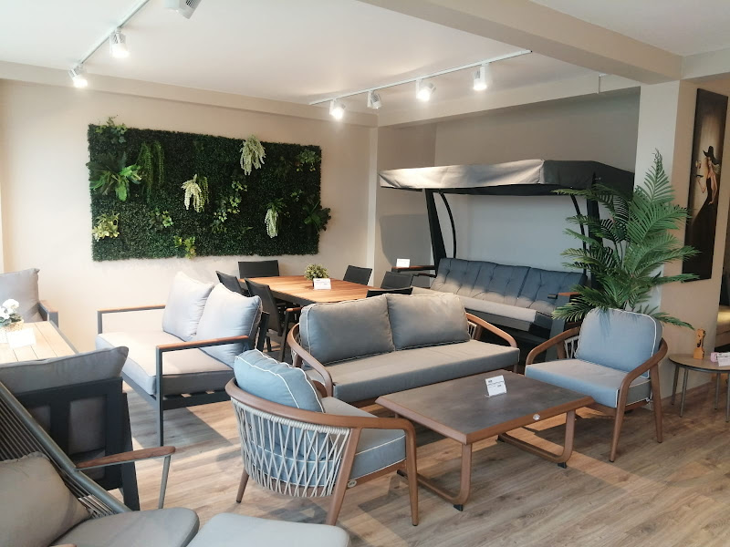 KM Garden - Bahçe Balkon Mobilyaları by Kurtdereli