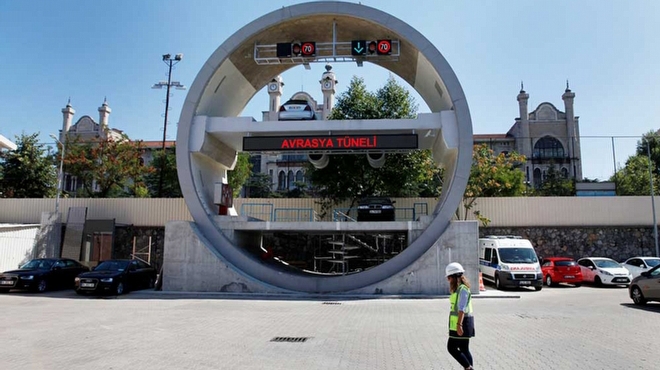 Kozyatağı Kültür Merkezi ve Belediye Meclis Binası