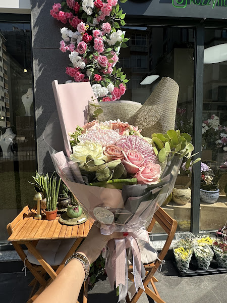 Kozzy Flowers Kadıköy Çiçekçi