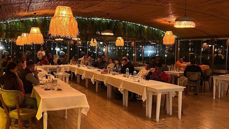 Küçük Ev Restaurant - Balık Restaurant