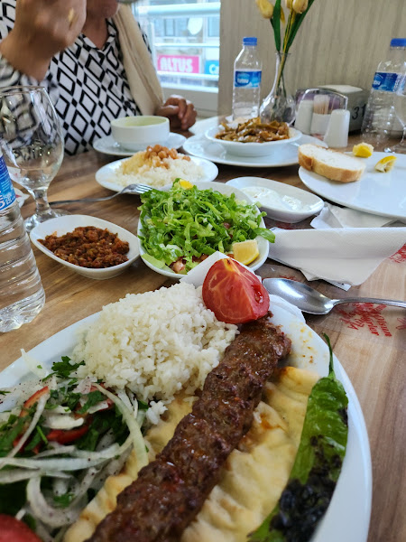Lale Lokantası