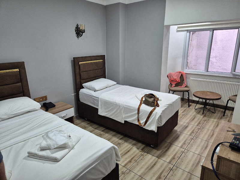LAOS OTEL