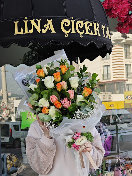 Lina Çiçek Tasarım ve Çikolata