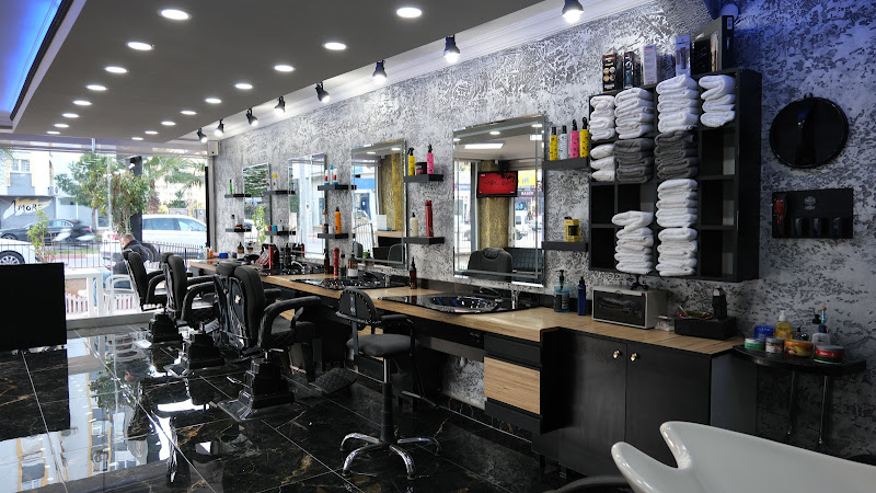 Man City Barber